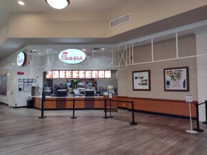 Dwarf House Chick-fil-A Classics Mt. Berry Square